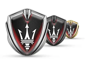Maserati Metallico Cupolato Emblema Disegno High-End Look Drift
